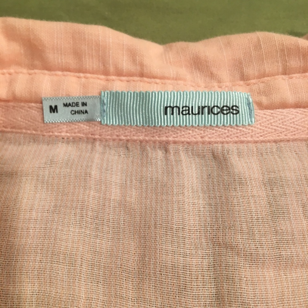 Button up - Picture 2 of 3